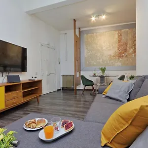 Urbana , Roma Italia